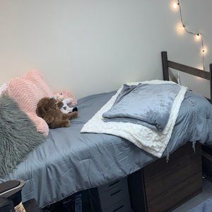 OCM Gray Bedding Set